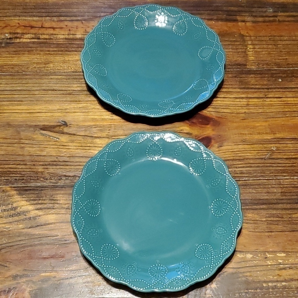 The Pioneer Woman Cowgirl Lace Stoneware Teal Plates Set of 2